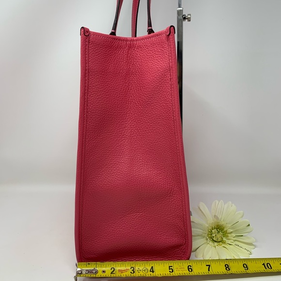 Coach Dempsey Tote - Picture 3 of 9